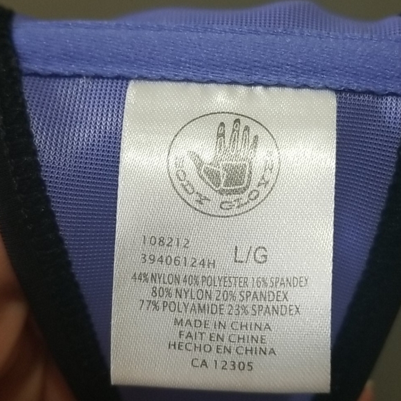 Body glove swimsuit top. - Picture 4 of 4